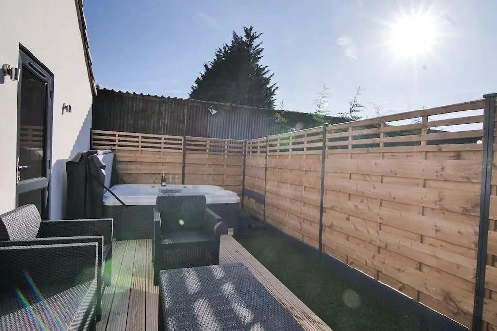 Hoxne Cottages - Rose Cottage With Private Hot Tub York Storbritannien